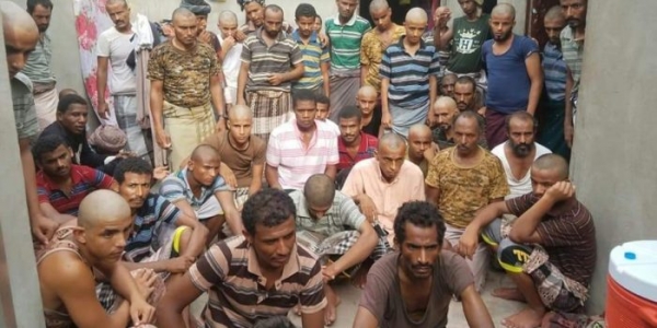منظمة حقوقية تدحض مزاعم الحوثيين إطلاق سراح أسرى مختطفين