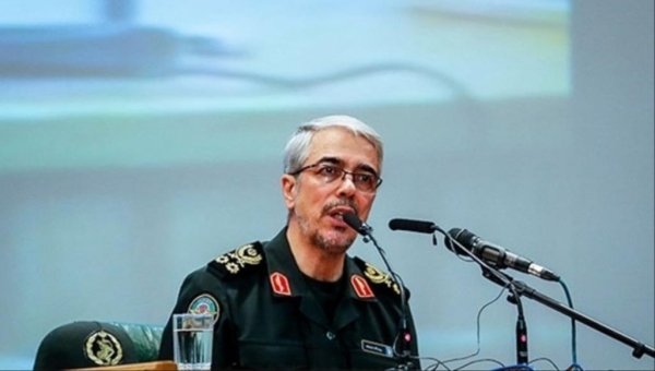 إيران تقر لأول مرة بتقديم الدعم للحوثيين