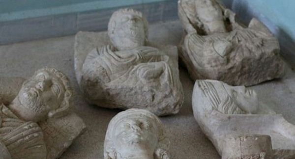 الحكومة تناقش مع التحالف الدولي لحماية التراث وضع المواقع الأثرية في اليمن