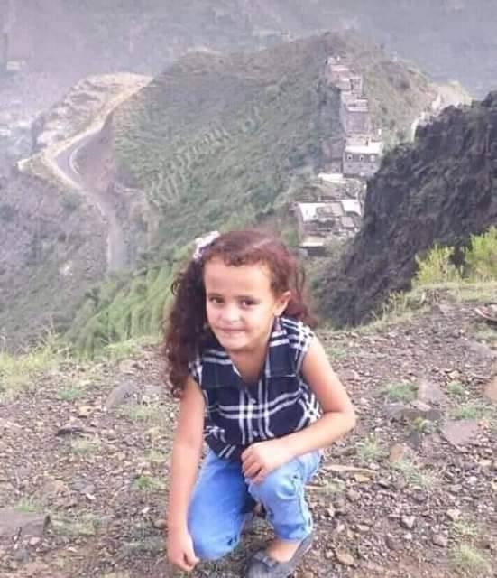 مقتل طفلة دهسا بأحد الأطقم العسكرية التابعة لكتائب أبي العباس في ريف تعز