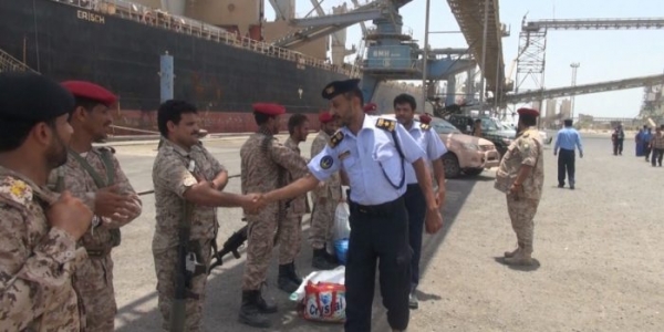 الحوثيون يعلنون احتجاز ثلاث سفن إحداهن سعودية قبالة سواحل البحر الأحمر