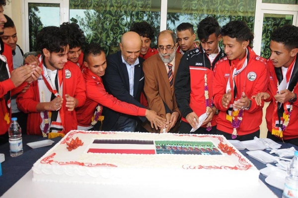 جماعة الحوثي تكرم المنتخب الوطني للشباب لكرة القدم