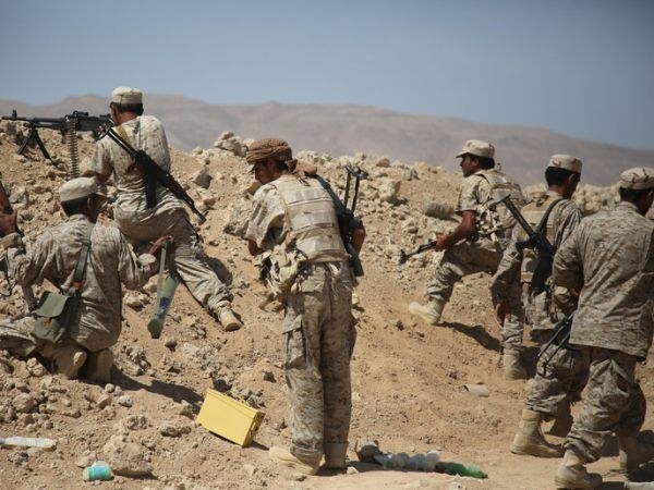 الجيش يستعيد السيطرة على مواقع عسكرية بمديرية نهم شرقي صنعاء