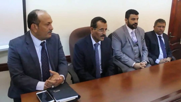 الحكومة تقر خطة الشروع في تنفيذ حملات لإزالة العشوائيات في عدن