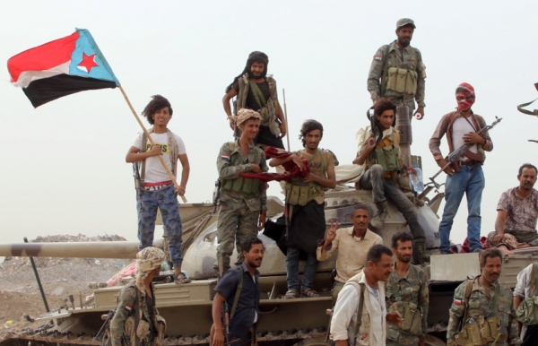 تمرد جنوب اليمن.. نُذر مواجهة سعودية مع حلفاء الإمارات