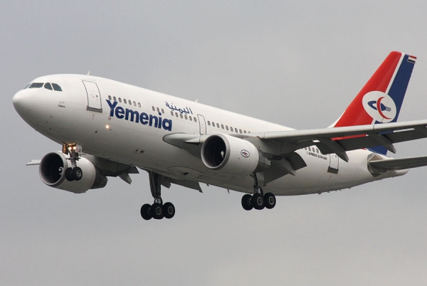 مغادرة أولى رحلات إعادة اليمنيين العالقين في مصر إلى مطار سيئون