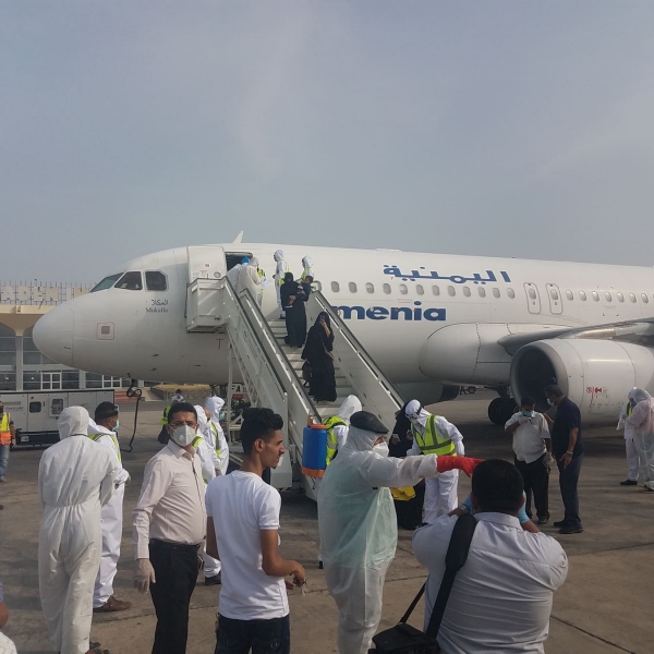 وصول 151 مسافراً من العالقين في مصر بسبب كورونا إلى مطار عدن