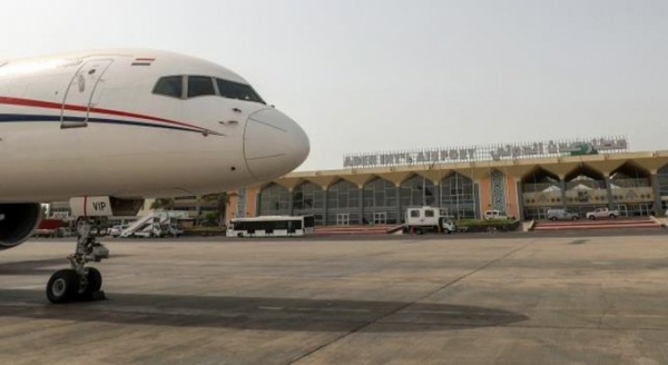 وصول 51 مسافرا يمنيا من العالقين في إثيوبيا إلى مطار عدن