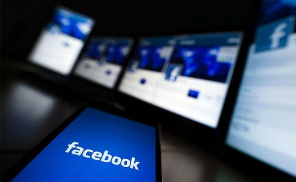 إيكونوميست: فيسبوك بدأت تنصاع لإرادة الدكتاتوريين العرب