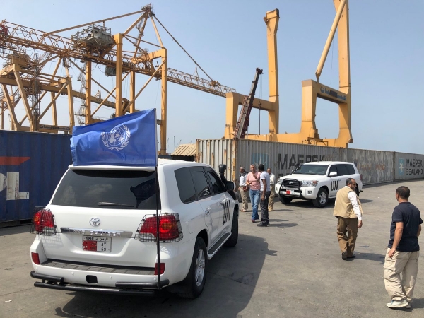 البمعوث الأممي: الحوثيون يسحبون عائدات ميناء الحديدة المخصصة للموظفين