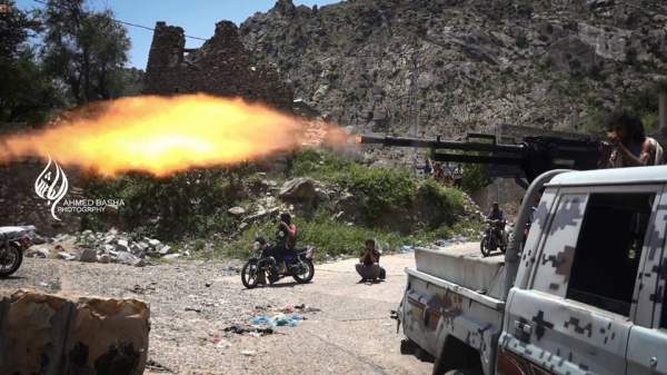 تعز.. مقتل وإصابة 13 حوثيًا في مواجهات مع قوات الجيش