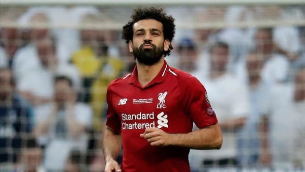 إصابة نجم ليفربول محمد صلاح بكورونا