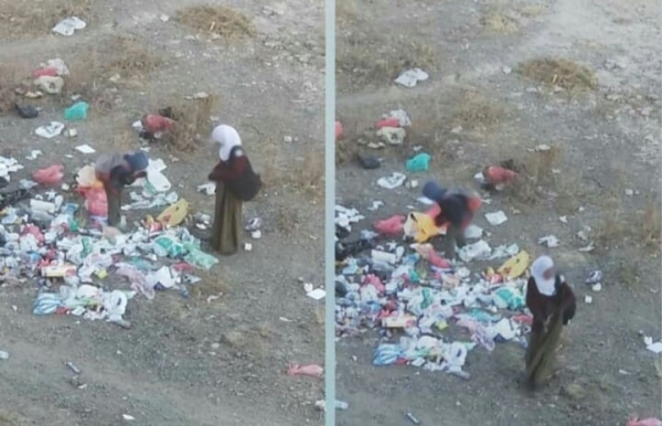 جريمة بحق الطفولة.. ناشطون يأسون على طفلين يمنيين يبحثان عن الطعام في النفايات