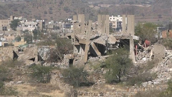 مقتل طفل وإصابة آخرين في قصف للحوثيين على أحياء بتعز