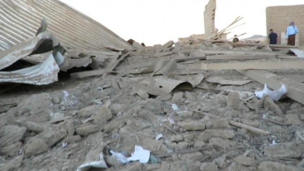إصابة 12 مدنيا بصاروخ باليستي حوثي استهدف حيا سكنيا في مأرب