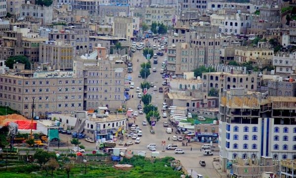 إصابة تاجر برصاص الحوثيين في قفر إب