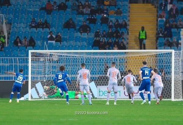 الفيحاء يطيح بالهلال ويبلغ نهائي السوبر السعودي