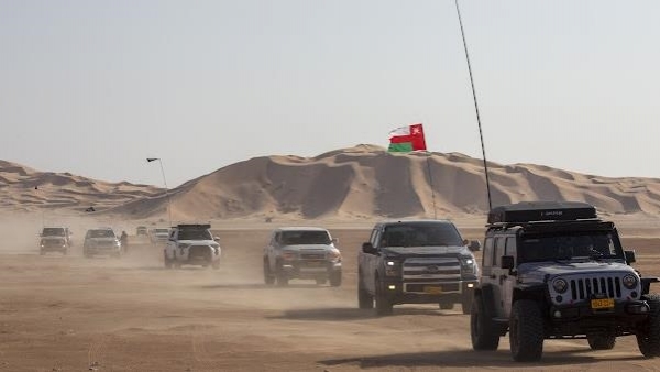 الربع الخالي.. مهرجان تراثي في الصحراء العمانية