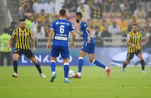 النيران الصديقة تمنح الهلال بطاقة نهائي كأس الملك على حساب الاتحاد