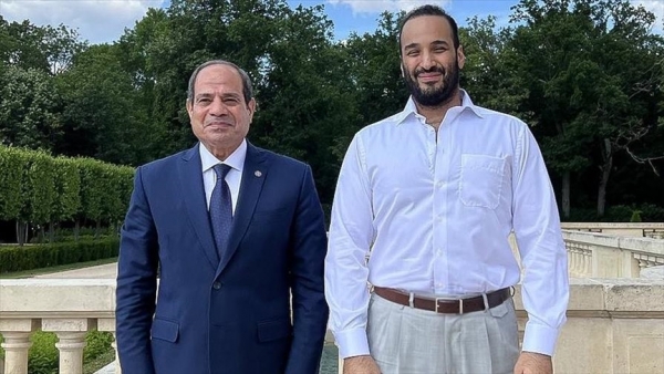 السيسي وابن سلمان يتوافقان على تعزيز جهود إنهاء الأزمات بالمنطقة