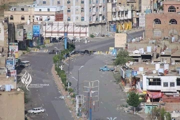محافظ تعز يدعو الحوثيين لفتح طريق 