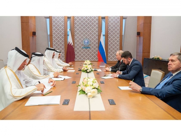 امير قطر يبحث مع الرئيس الروسي تطورات الأوضاع في غزة