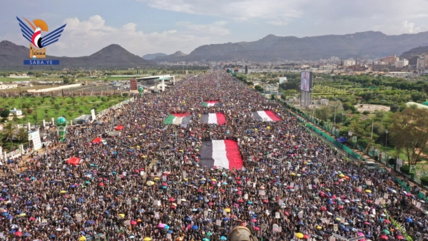 اليمنيون يواصلون تظاهراتهم الحاشدة تضامنا مع فلسطين وتنديدا بجرائم الاحتلال