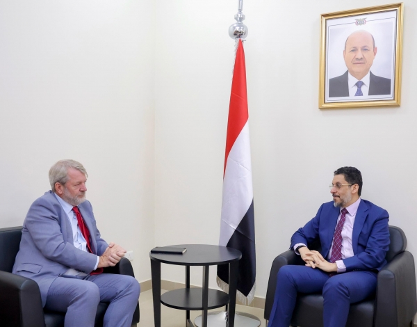 الحكومة تؤكد استعدادها لتقديم التسهيلات للمنظمات لنقل مقراتها وعملها إلى عدن