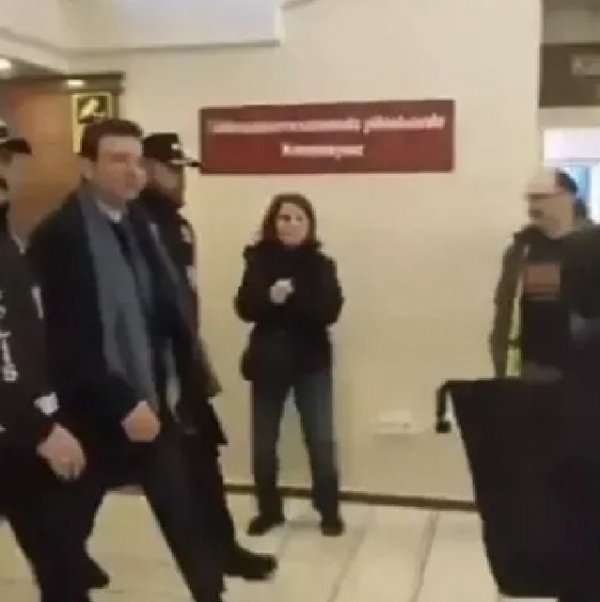 أول ظهور لرئيس بلدية إسطنبول داخل السجن.. وزوجته تعلق