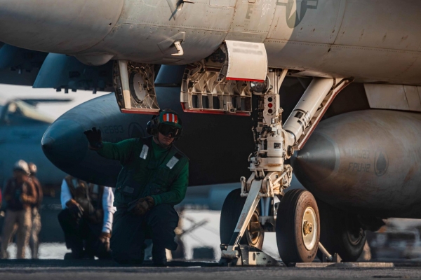 مقتل وإصابة أربعة أشخاص بغارة أمريكية على صنعاء