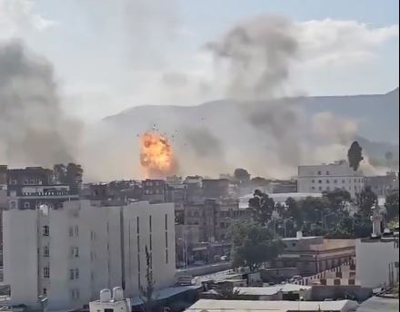 الحوثيون يعلنون مقتل وإصابة 10 أشخاص بقصف أمريكي على صنعاء وصعدة