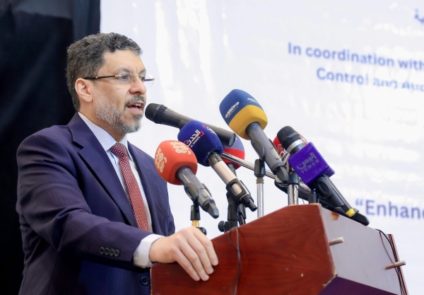 بن مبارك يتعهد بمواصلة محاربة الفساد ويؤكد أن تأجيل المعركة ضد الفساد ليس مقبولا