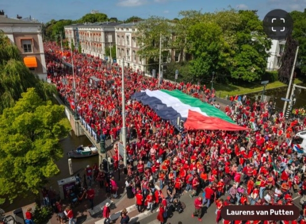 أكثر من 100 ألف يتظاهرون في هولندا ضد مجازر الاحتلال بقطاع غزة