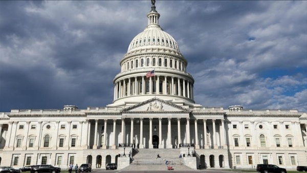 عضو كونغرس أمريكي يدعو لإلقاء 