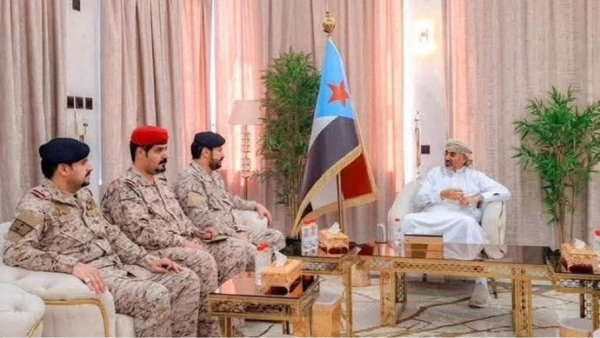 ما دلالات رفع الزبيدي علم الانفصال خلال لقائه وفداً عسكرياً سعودياً في عدن؟