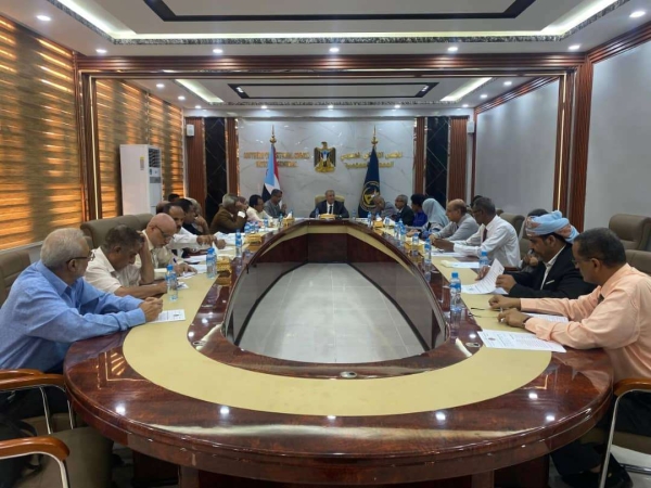 الانتقالي يشدد على تكثيف حملات الرقابة على الأسعار