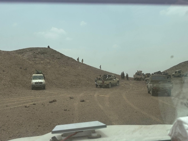 وساطة قبلية قادت هدنة مؤقتة.. مقتل قيادي في 