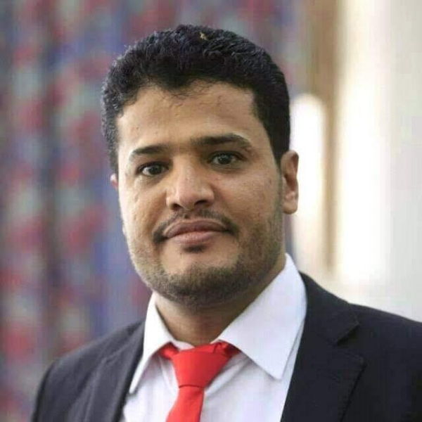 سلطات مأرب تفرج عن الصحفي حمود هزاع