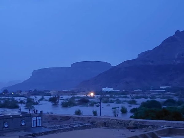 الأرصاد اليمني يدعو للحيطة ويُحذّر من أمطار رعدية في عدة محافظات