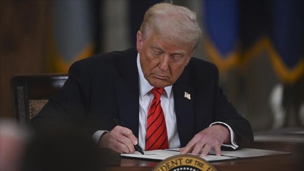 ترامب يهدد الصين برفع الرسوم الجمركية بنسبة 200 بالمئة