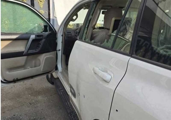 مسلحون يطلقون النار على سيارة شيخ بريف إب