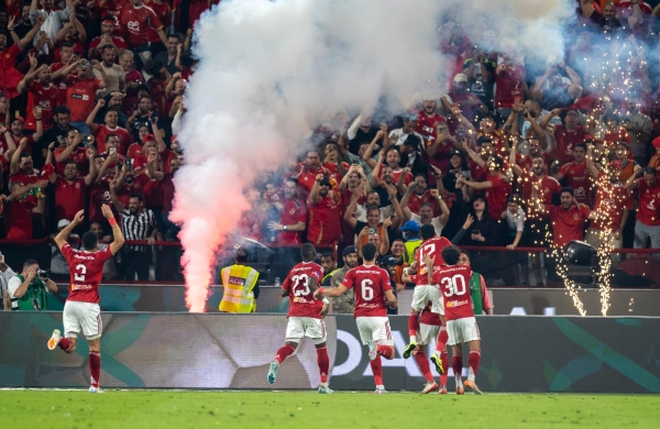 الأهلي يتوج بكأس السوبر المصري للمرة الـ16 في تاريخه على حساب الزمالك