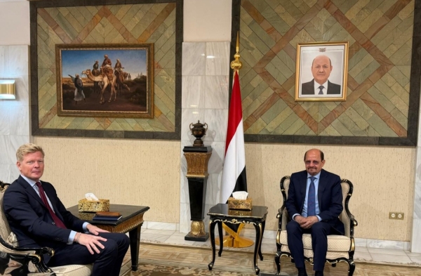 غروندبرغ يطلع الحكومة على نتائج اتصالاته وتحركاته الأخيرة بشأن السلام في اليمن