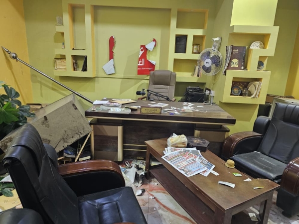 عدن الغد تكشف نتائج اعتداء الانتقالي على مقرها وبن لزرق يكشف منفذ الهجوم