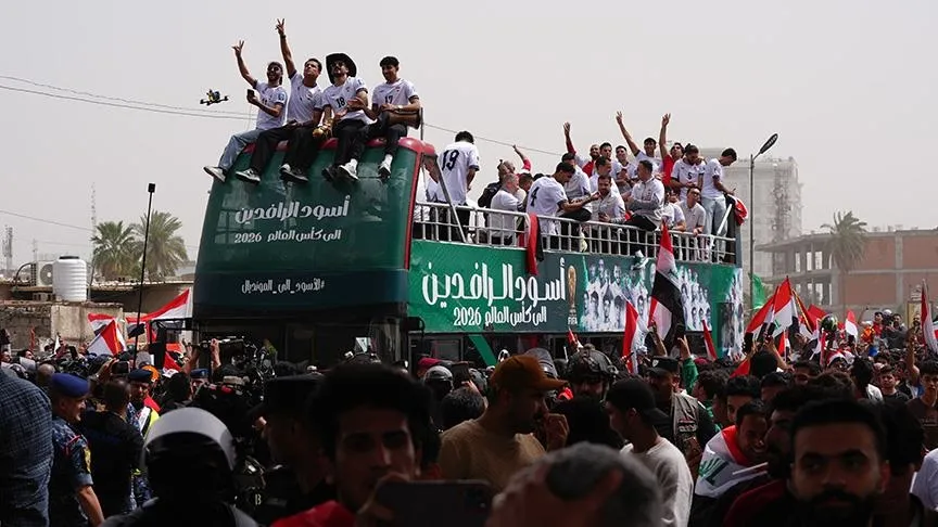 احتفال شعبي حاشد بالمنتخب العراقي في شوارع بغداد