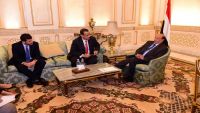 الرئيس هادي يلتقي المبعوث الأممي ولد الشيخ