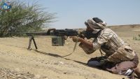 معارك عنيفة ومدفعية الجيش تستهدف تعزيزات للحوثيين في جبهة صرواح بمأرب