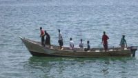 الإفراج عن 9 صيادين يمنيين بعد اختطافهم من قبل قراصنة قبالة سواحل الصومال