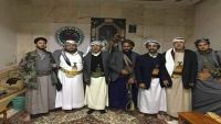 الحوثيون يعتذرون للشيخ مجاهد القهالي بعد إهانته من قبل أبو علي الحاكم في منزله