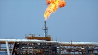 نقابة شركة النفط تهدد بإيقاف تموين السوق المحلية بسبب تجاوزات مصافي عدن